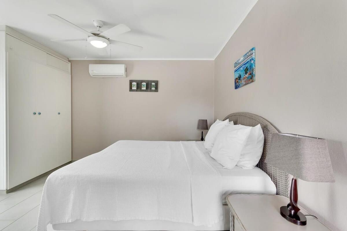 Belmar Oceanfront Apartment 14 Divers Paradise คราเลนไดค์ ภายนอก รูปภาพ
